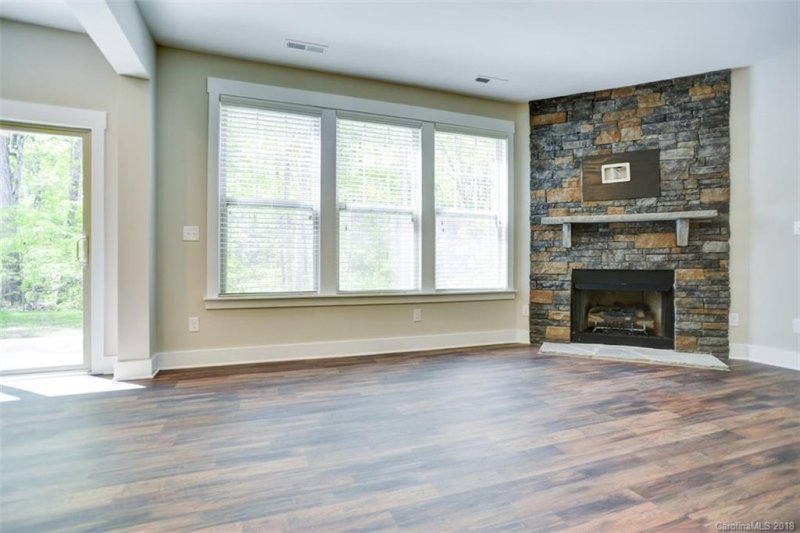 Property image 5 at 10003 Michael Crossing Drive, Charlotte, NC 28213