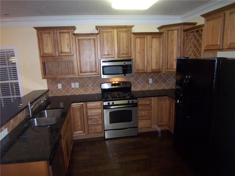 Property image 3 at 2006 Talbot Lane, Hickory, NC 28602