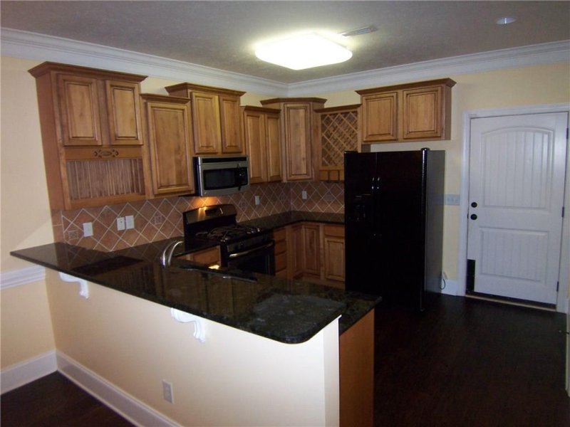 Property image 4 at 2006 Talbot Lane, Hickory, NC 28602