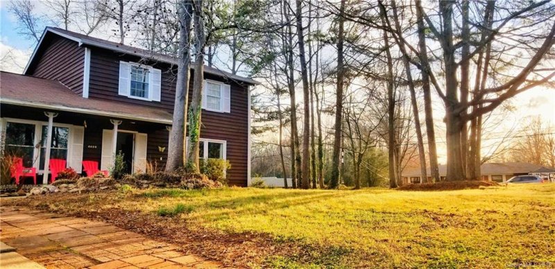 4600 Cricklewood Lane