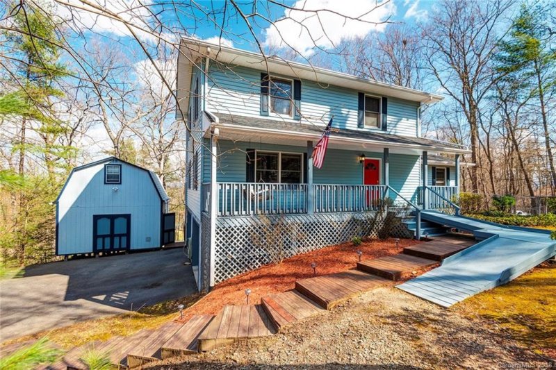 Property image 2 at 27 Coffey Circle, Asheville, NC 28806