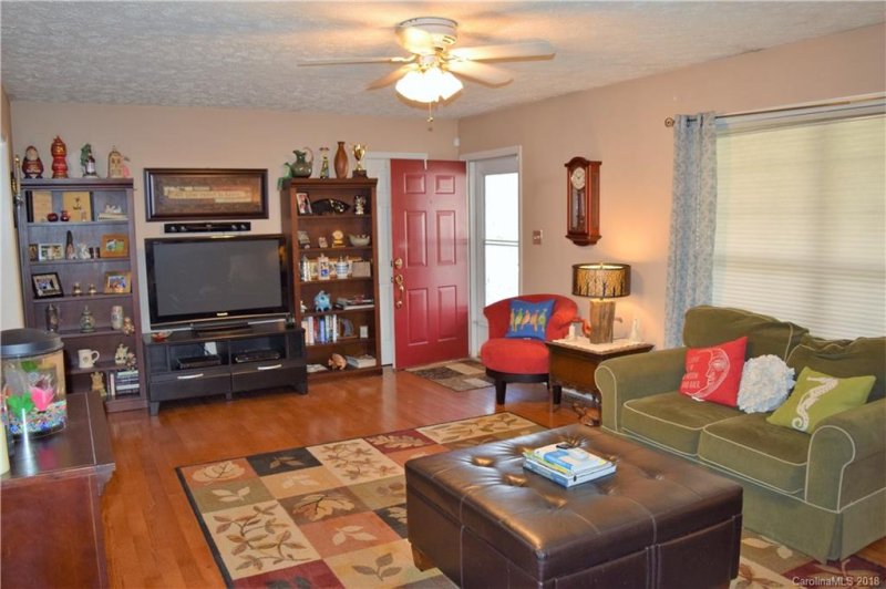 Property image 5 at 25 Partridge Berry Loop, Mills River, NC 28759