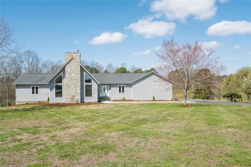 5534 Quail Creek Drive