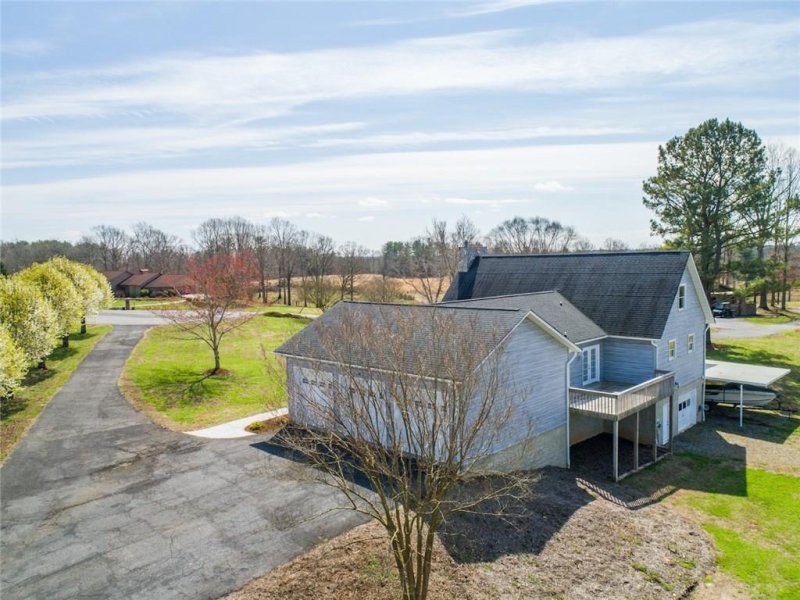 Property image 3 at 5534 Quail Creek Drive, Granite Falls, NC 28630