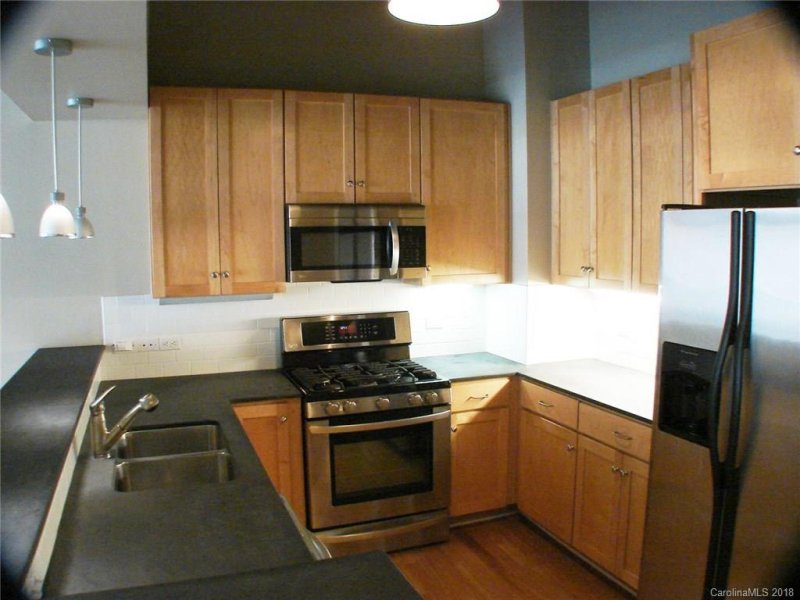 Property image 2 at 720 Governor Morrison Street, Charlotte, NC 28211