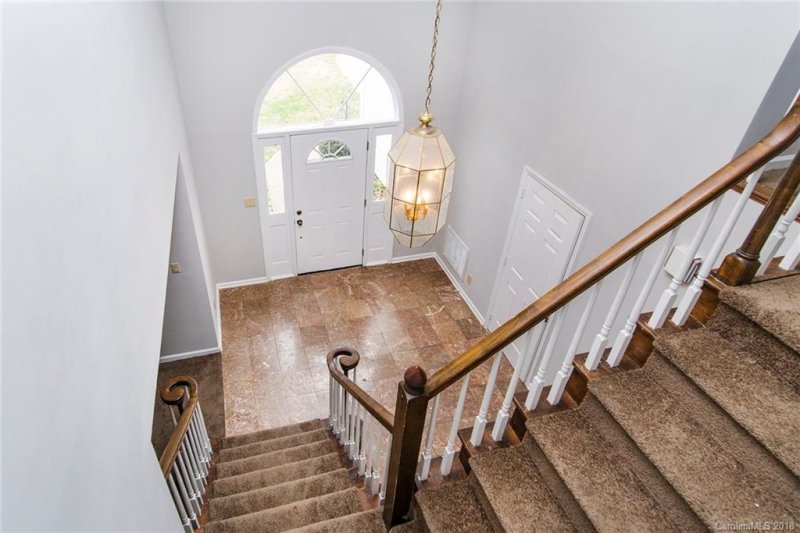 Property image 3 at 7224 Canyon Drive, Charlotte, NC 28262