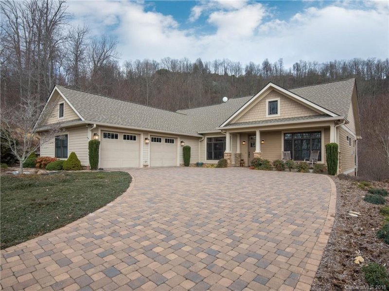 Property image 3 at 85 Ladys Fern Trail, Laurel Park, NC 28739