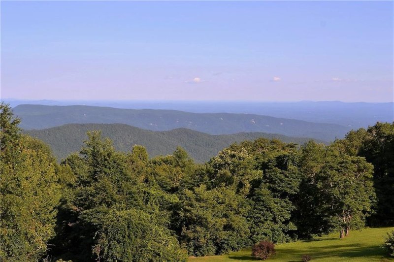 Property image 3 at 7128 Table Rock Road, Newland, NC 28657