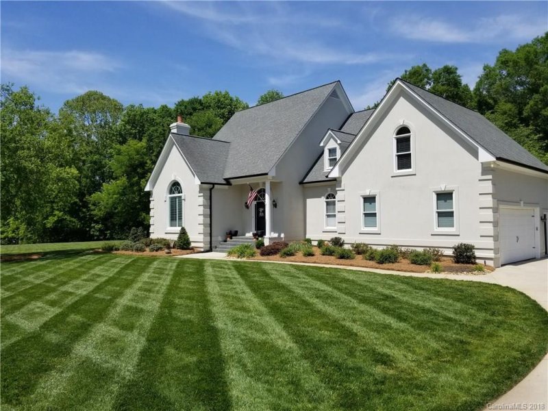 1152 Asheford Green Avenue