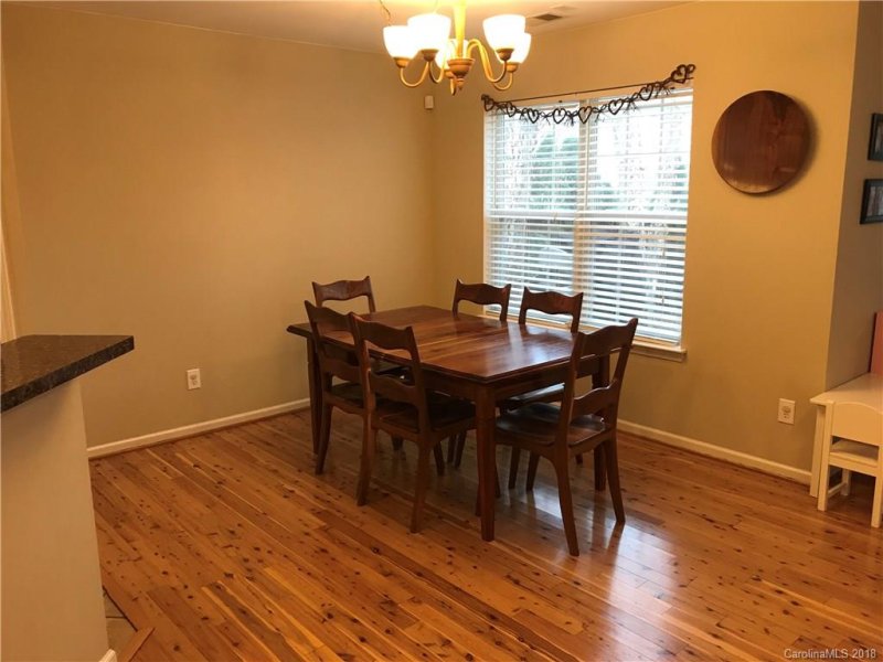 Property image 4 at 3847 Brookchase Lane, Charlotte, NC 28205