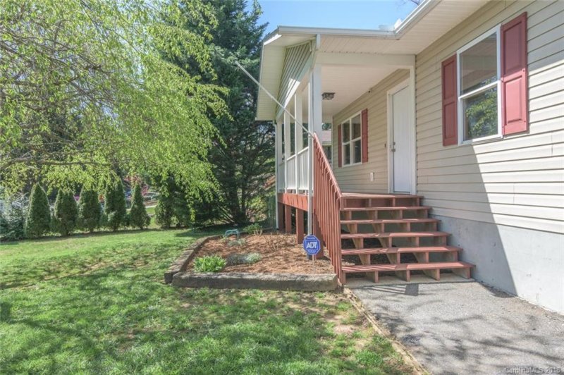 Property image 2 at 30 Wilson Creek Drive, Asheville, NC 28803