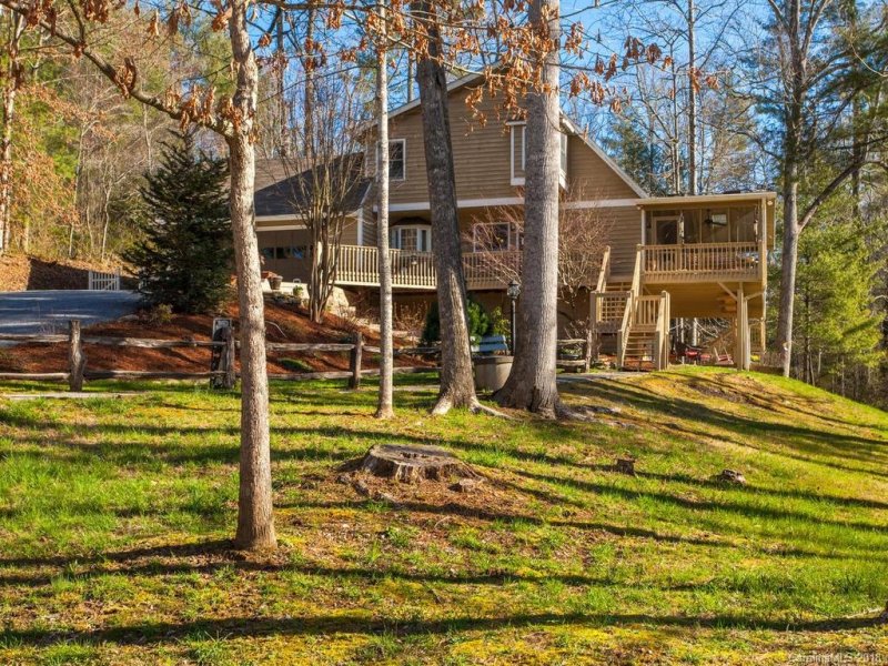 Property image 2 at 624 Patterson Road, Hendersonville, NC 28739