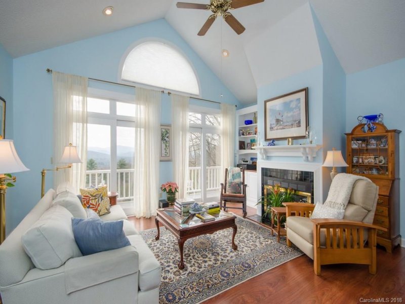 Property image 2 at 15 Silverstone Drive, Asheville, NC 28805