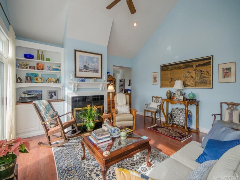 Property image 3 at 15 Silverstone Drive, Asheville, NC 28805