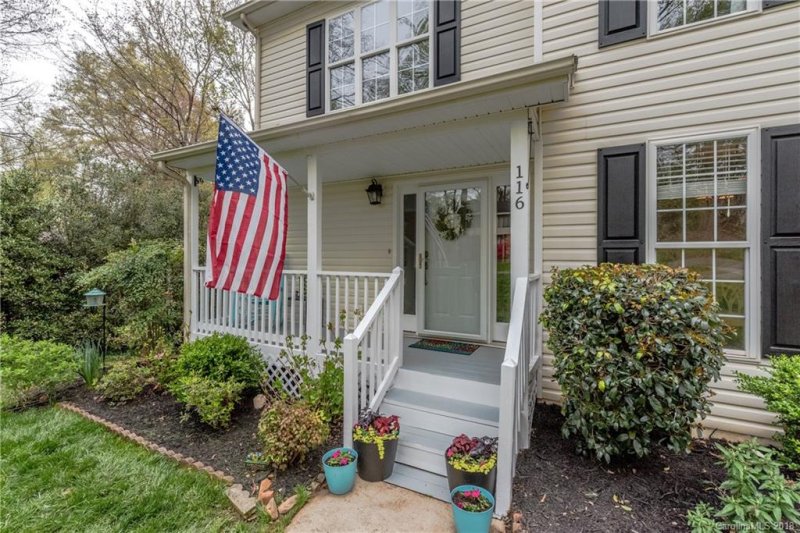 Property image 2 at 116 Oak Creek Drive, Charlotte, NC 28270