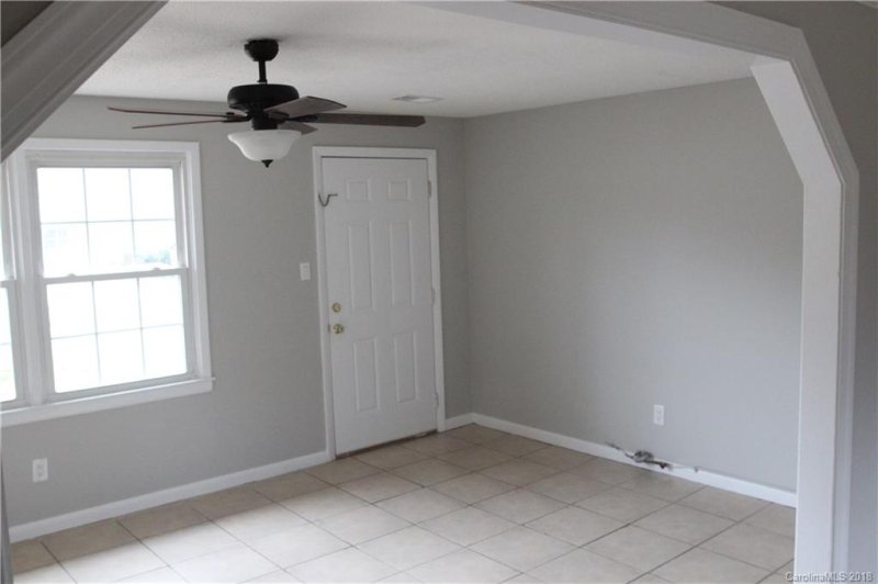 Property image 4 at 2737 33rd Avenue, Hickory, NC 28601