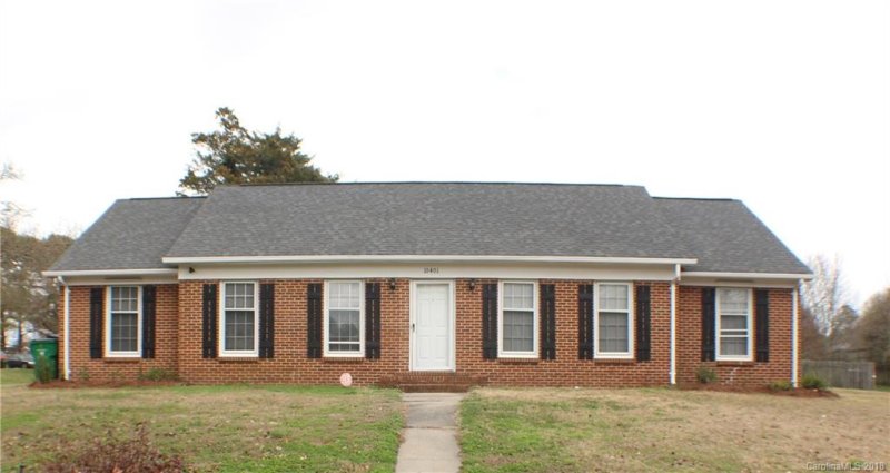 10401 Queensmead Circle