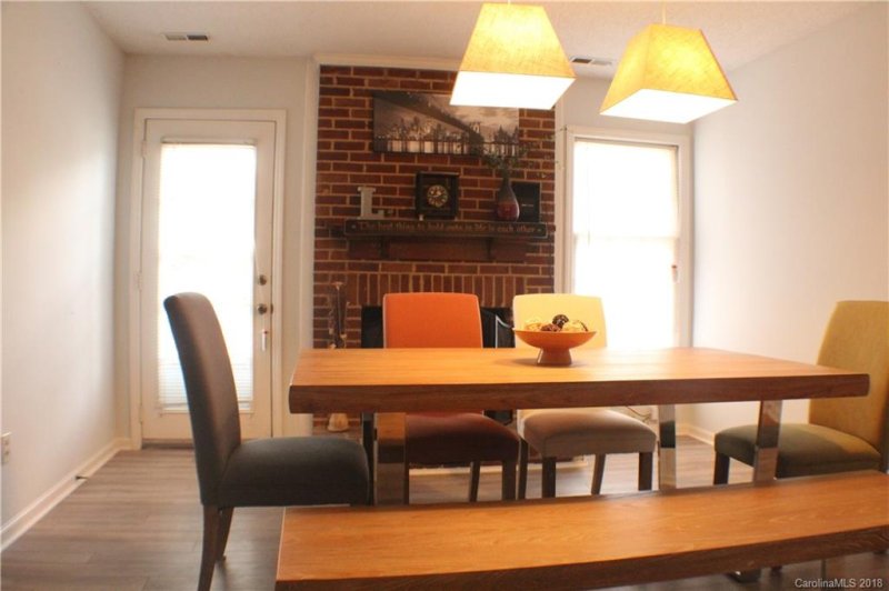 Property image 5 at 10401 Queensmead Circle, Charlotte, NC 28273