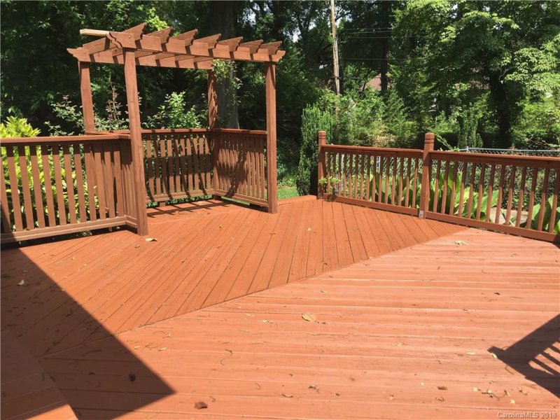 Property image 2 at 925 Sewickley Drive, Charlotte, NC 28209