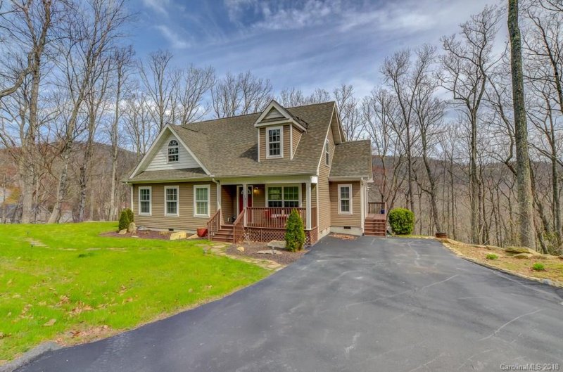 Property image 3 at 175 Goodview Drive, Hendersonville, NC 28792