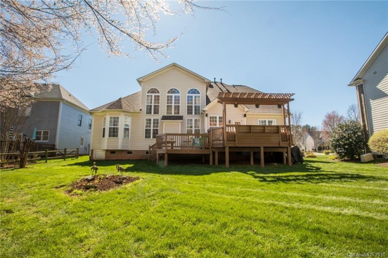 Property image 4 at 10231 Squires Way, Cornelius, NC 28031