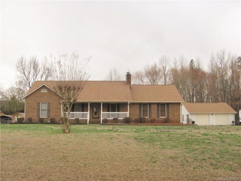 1271 Rabbit Run Road