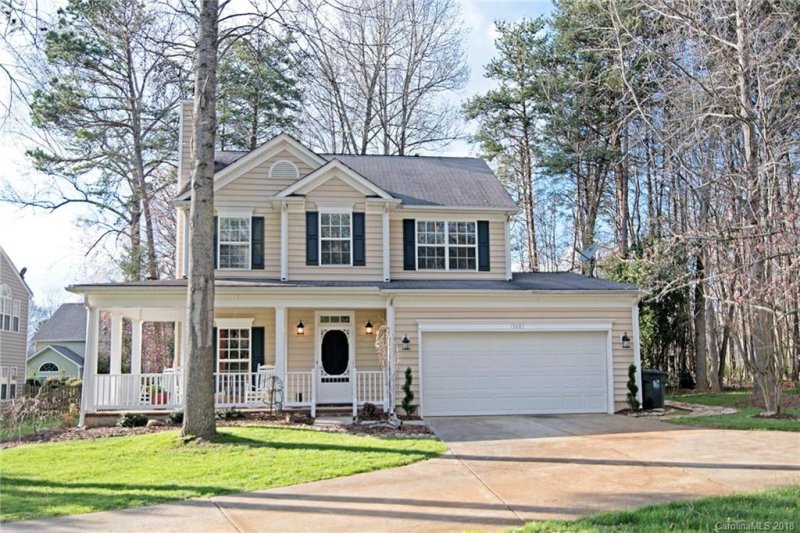 Property image 2 at 15687 Knoll Oak Court, Huntersville, NC 28078