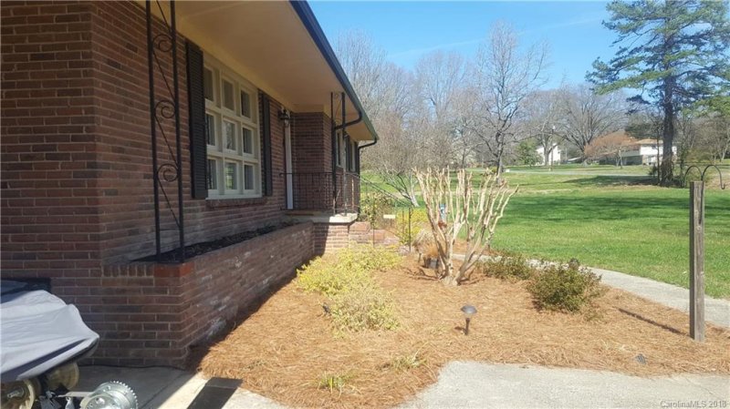 Property image 2 at 3717 Southwood Drive, Gastonia, NC 28056