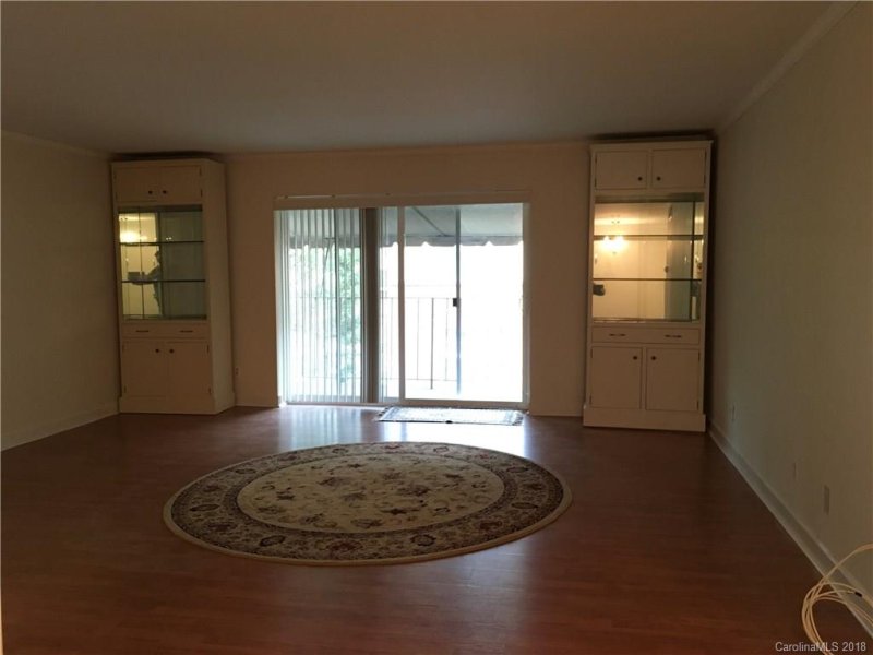 Property image 2 at 1323 Queens Road, Charlotte, NC 28207