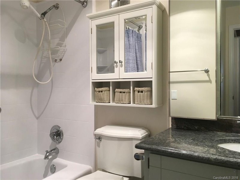 Property image 5 at 1323 Queens Road, Charlotte, NC 28207