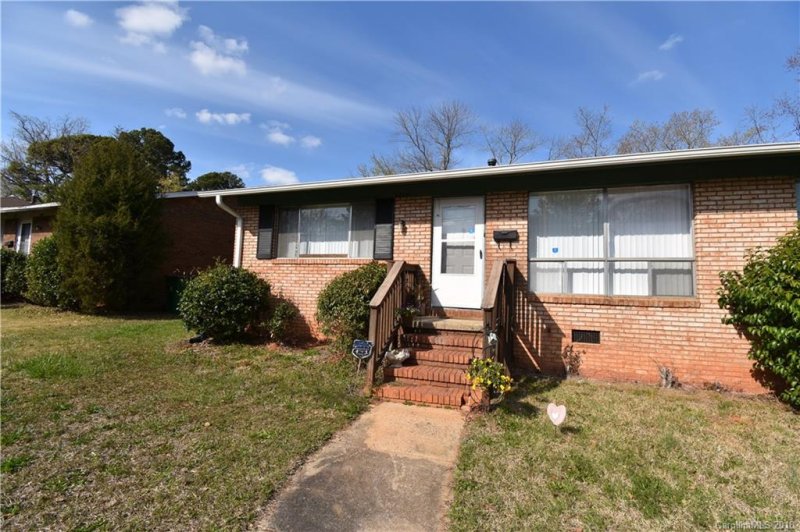 Property image 4 at 4815 The Plaza Street, Charlotte, NC 28215