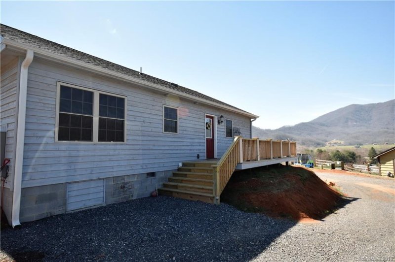 Property image 4 at 150 Bronco Way, Waynesville, NC 28785