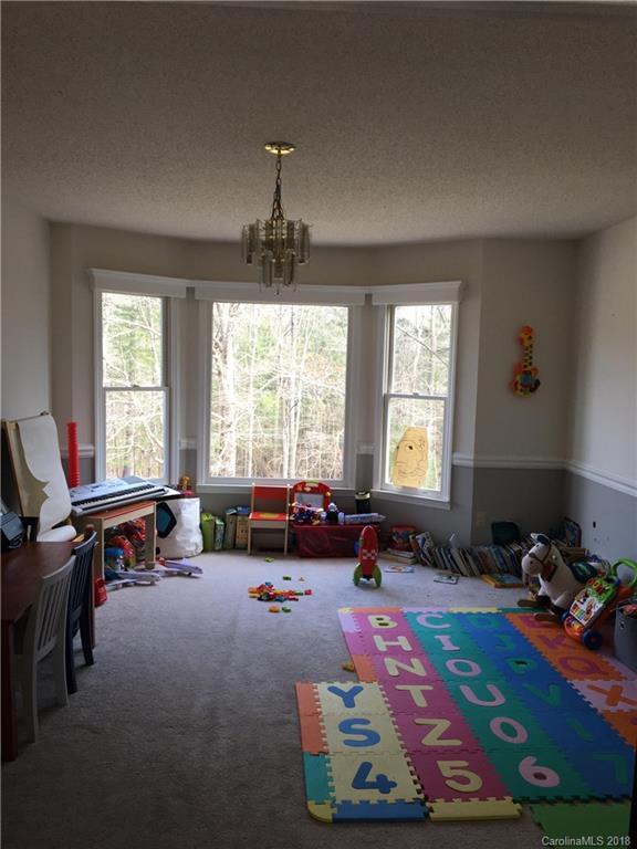 Property image 4 at 18 Weston Heights Drive, Asheville, NC 28803