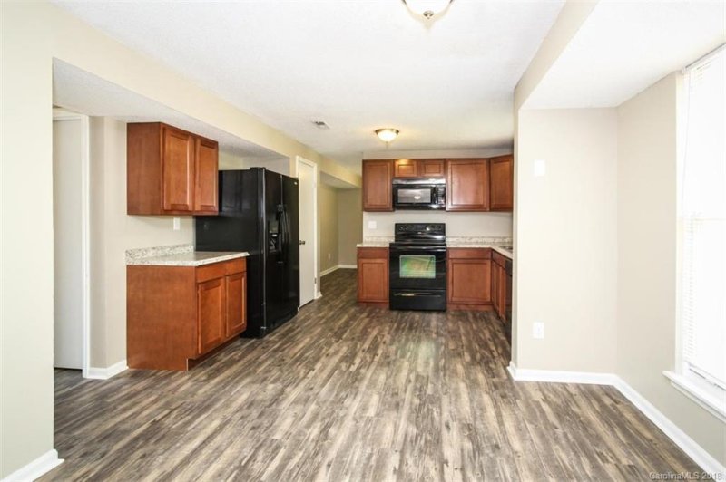 Property image 4 at 8109 Deerhorn Court, Charlotte, NC 28227