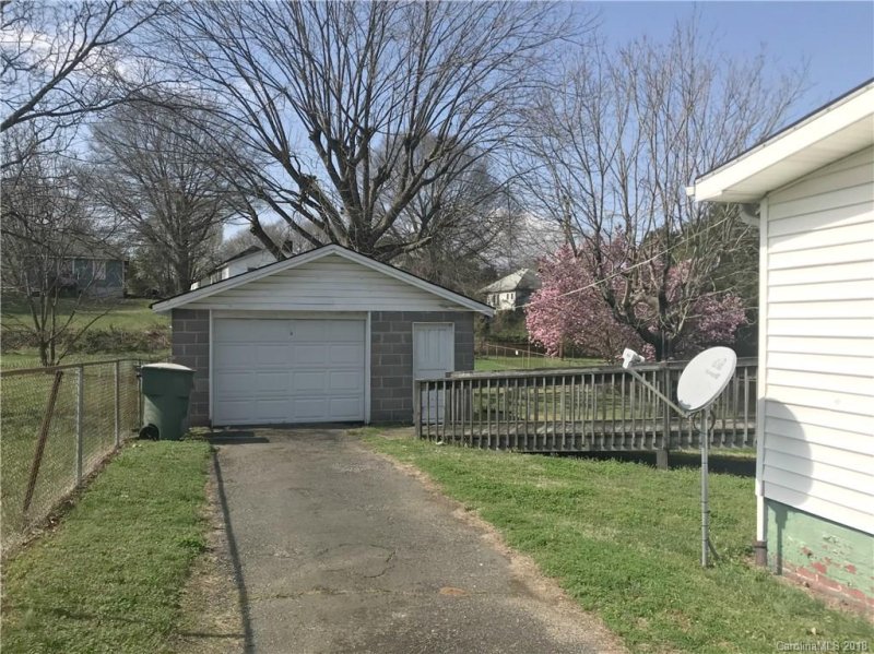 Property image 4 at 603 Apple Street, Gastonia, NC 28054