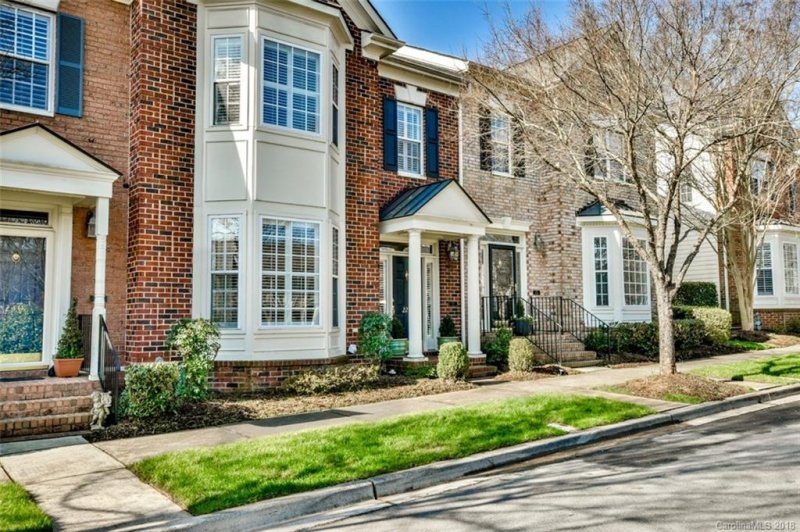 Property image 2 at 228 S Faulkner Way, Davidson, NC 28036