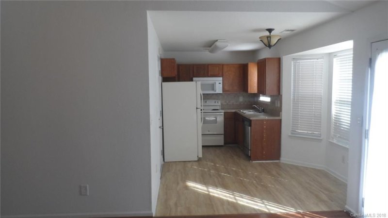 Property image 4 at 6832 Parkers Crossing Drive, Charlotte, NC 28215