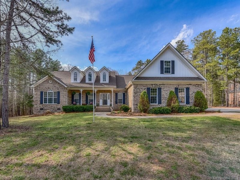 7110 Nesbit Road
