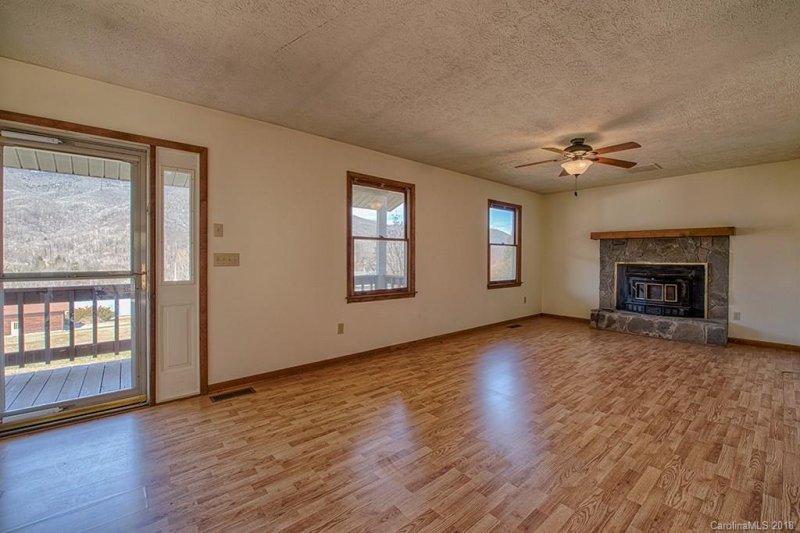 Property image 3 at 326 Barber Hill Drive, Waynesville, NC 28786