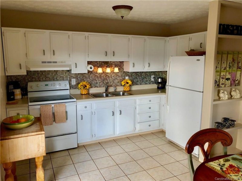 Property image 5 at 71 Mountain Brook Drive, Candler, NC 28715