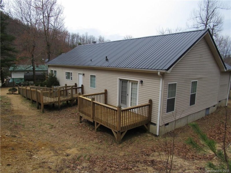Property image 3 at 1894 Holiday Drive, Hendersonville, NC 28739