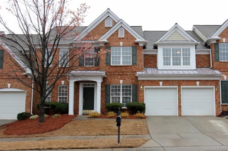 Property image 2 at 728 Treverton Drive, Matthews, NC 28105