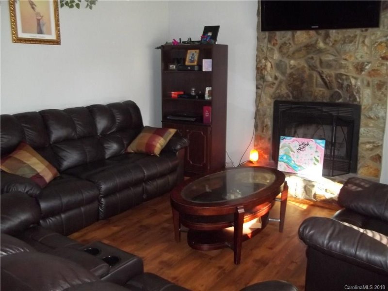 Property image 3 at 6406 Whitewater Drive, Charlotte, NC 28214