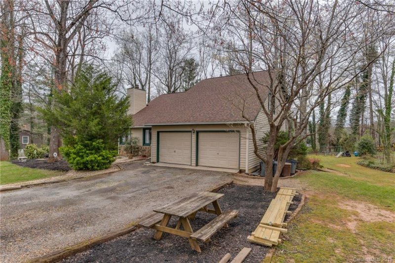 Property image 2 at 383 Holly Hill Drive, Columbus, NC 28722