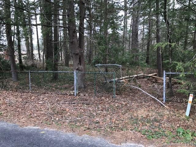 Property image 3 at 317 Lake Circle Drive, Hendersonville, NC 28792