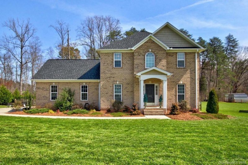 1266 Greenheather Drive