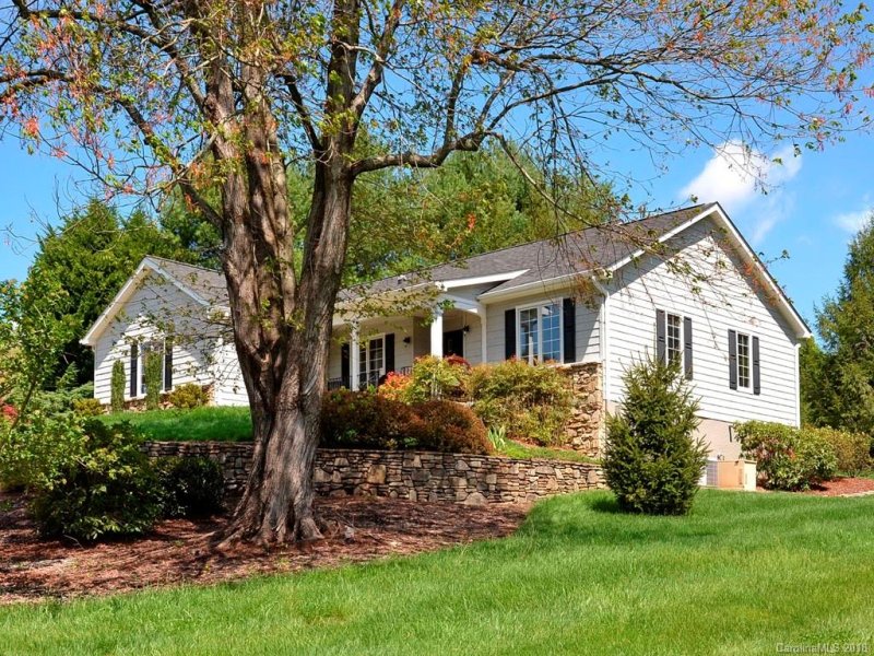 Property image 2 at 116 Cypress Point, Hendersonville, NC 28739