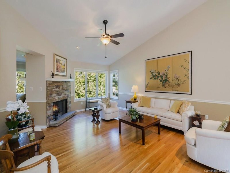 Property image 4 at 116 Cypress Point, Hendersonville, NC 28739