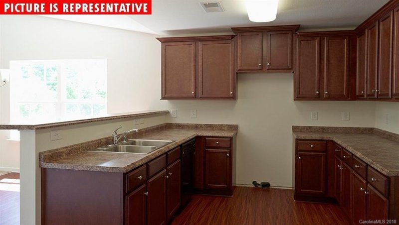 Property image 3 at 5324 Park Brook Drive, Charlotte, NC 28269