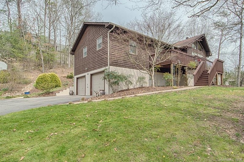 Property image 2 at 14 Evening Shade Drive, Weaverville, NC 28787